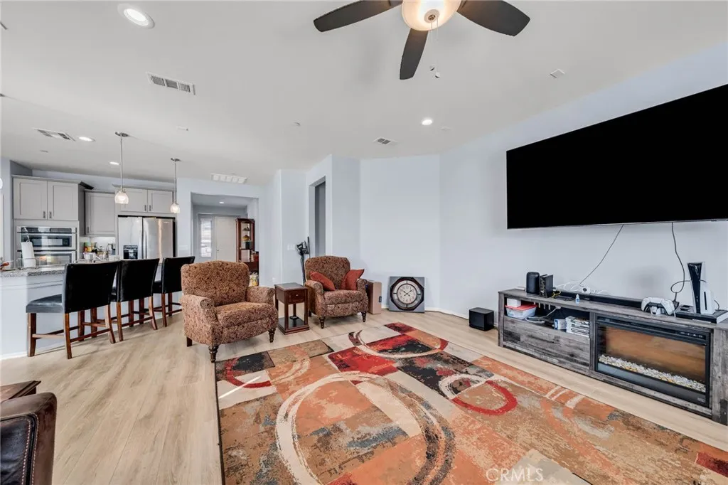 30084 Leeward Court, Menifee, California 92584 home-pic-31